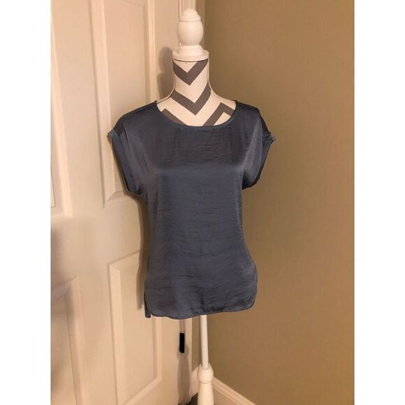 The Limited Satin front top - Picture 1 of 6